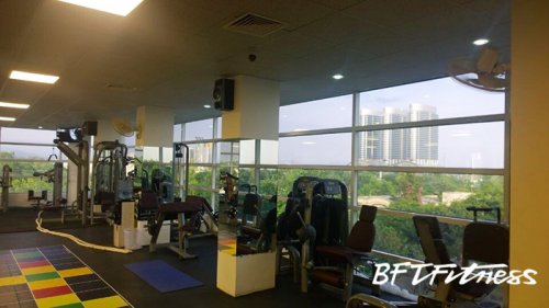 巴基斯坦客户健身房案例图 蜜桃精品无码健身器材水蜜桃网站在线观看