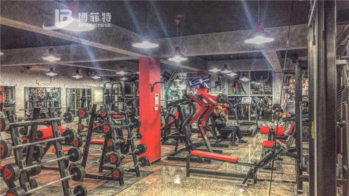 伊拉克客户的健身房图片 蜜桃精品无码健身器材案例