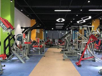 蜜桃精品无码健身器材公司展厅实拍图片7